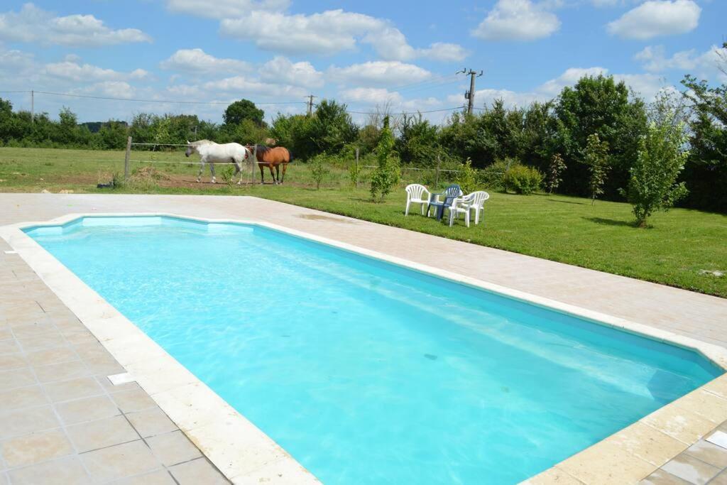 Hameau Entier: Piscine Et Discotheque Privatives ! Villa Lys-Saint-Georges Exterior photo